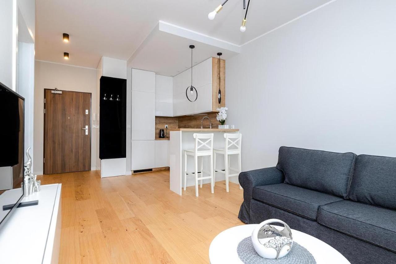 Apart D&K Free Parking Komputerowa 8 Apartman Varsó Kültér fotó