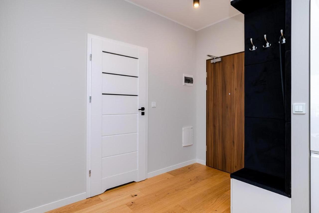 Apart D&K Free Parking Komputerowa 8 Apartman Varsó Kültér fotó