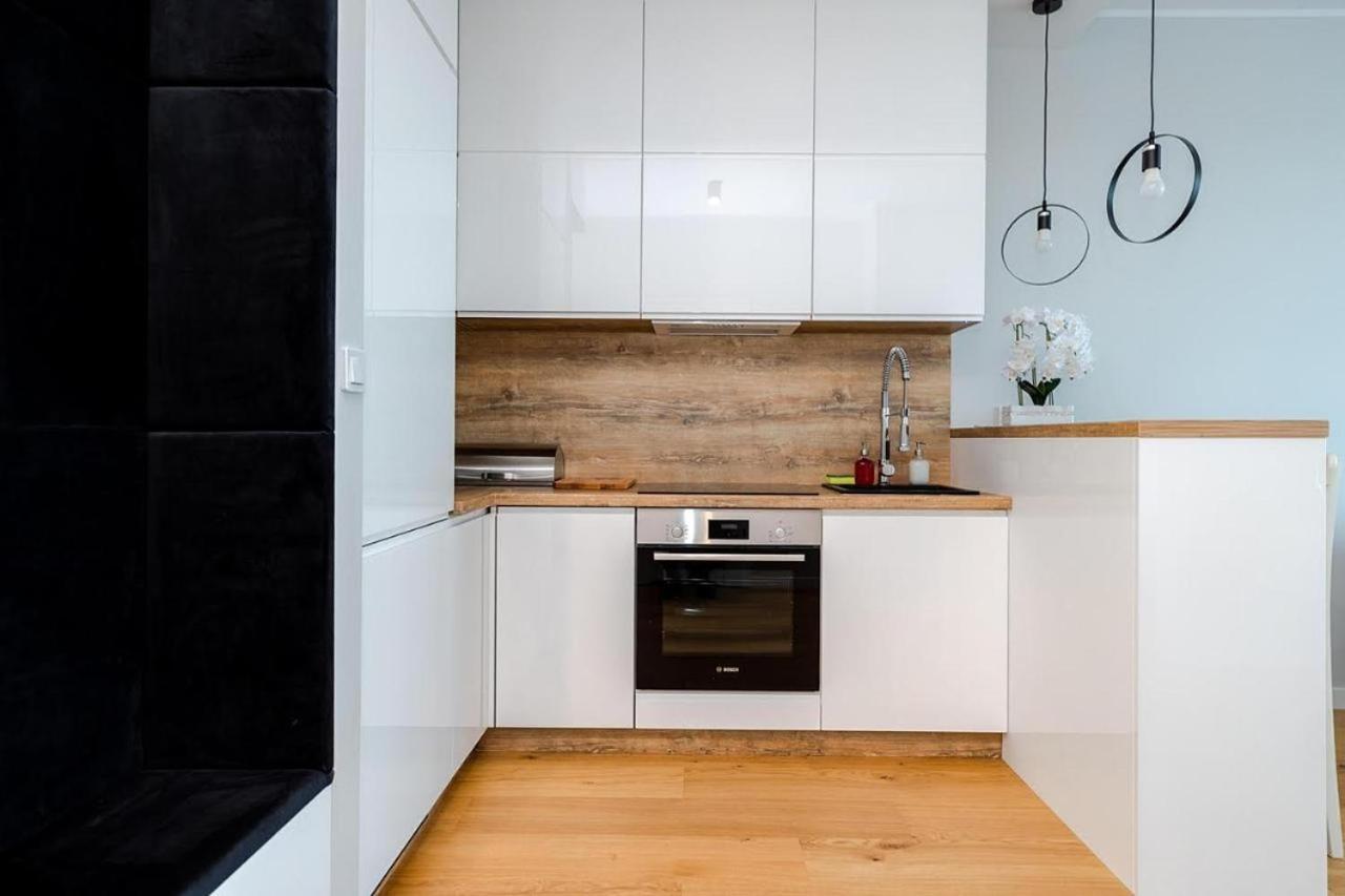 Apart D&K Free Parking Komputerowa 8 Apartman Varsó Kültér fotó
